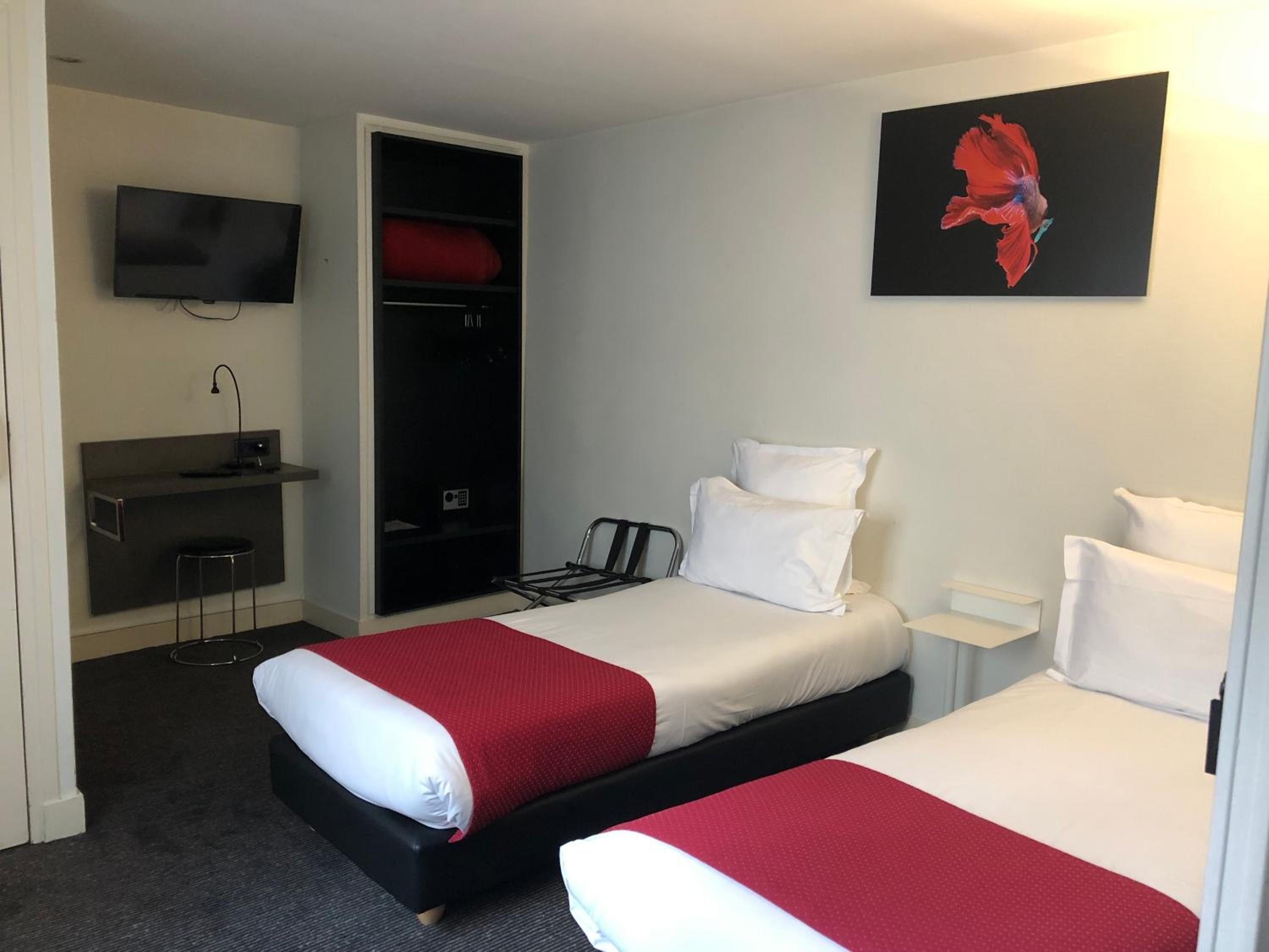 Hotel The Originals City, Lecourbe, Tour Eiffel