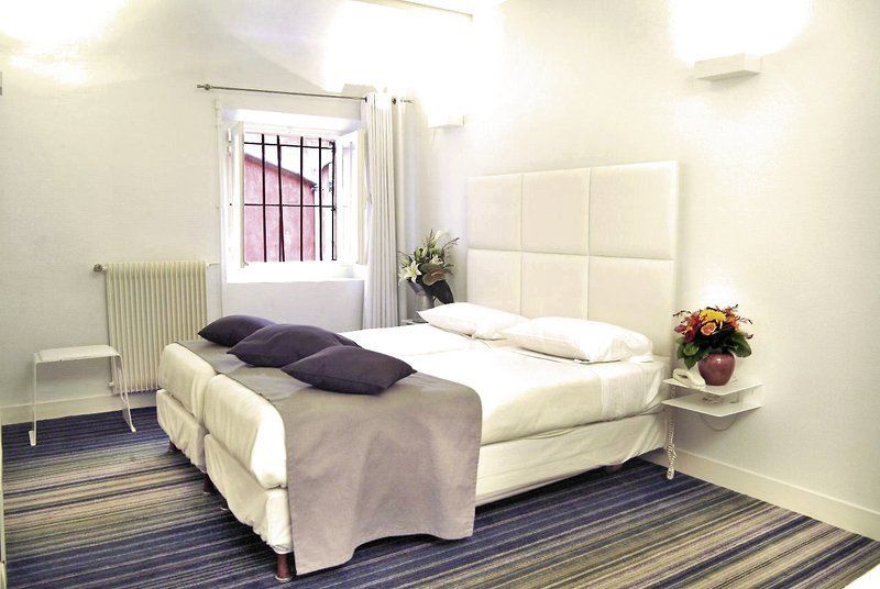 The Originals City, Lecourbe, Tour Eiffel Hotel 3*