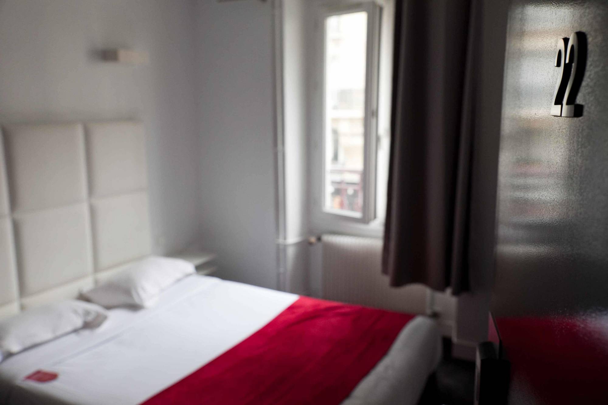 The Originals City, Lecourbe, Tour Eiffel 3* Parigi